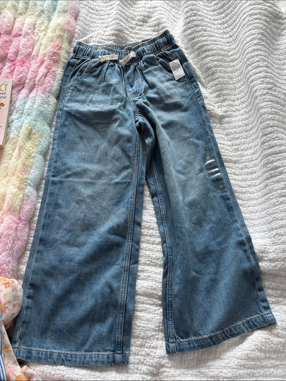 Gap Easy Wide-Leg Pull-on Jeans